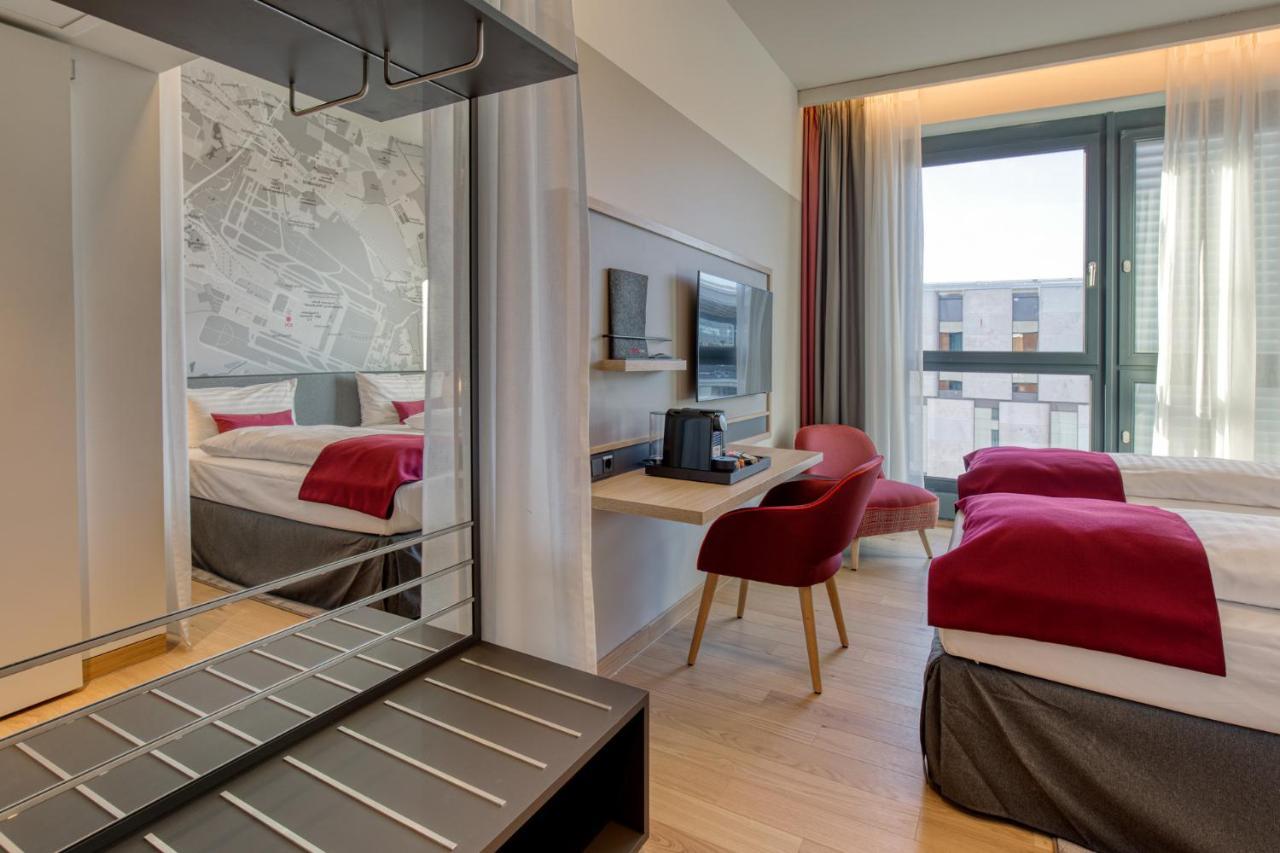 Intercityhotel Berlin Airport Ber Terminal 1 & 2 Schoenefeld Ngoại thất bức ảnh Room at the hotel